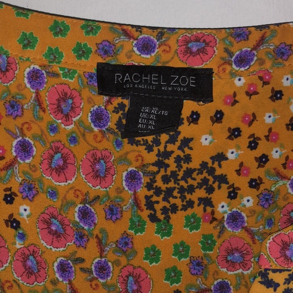 Short sleeve tunic top—flowered—Xlg - Picture 2 of 3